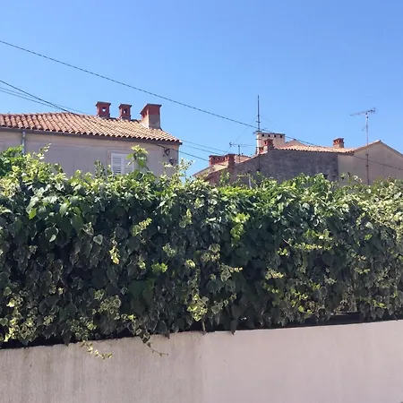 Ruzmarino - & Private Parking 普拉