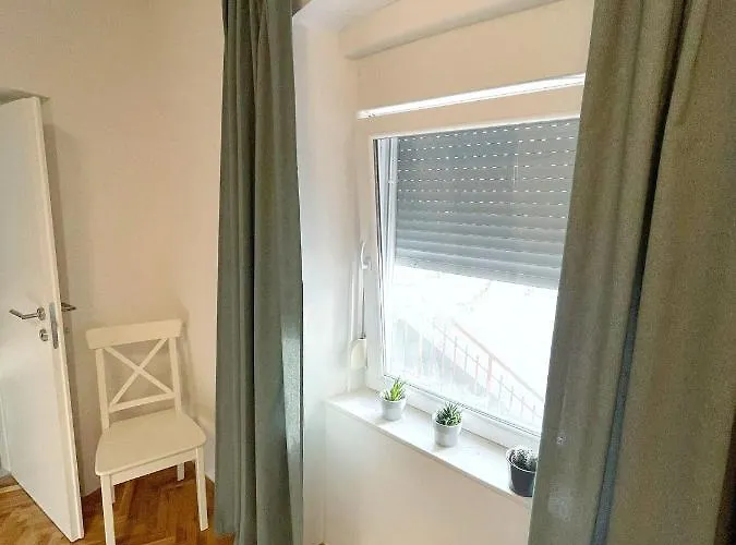 Διαμέρισμα Ruzmarino - & Private Parking *